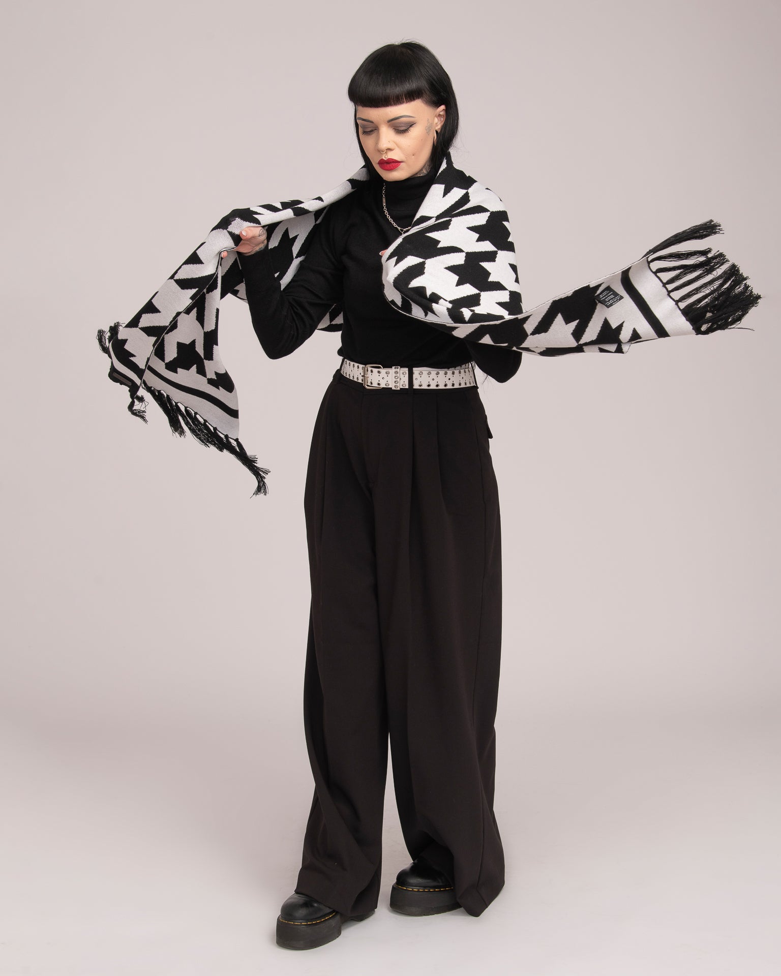 Australian Wool Scarf - Houndstooth