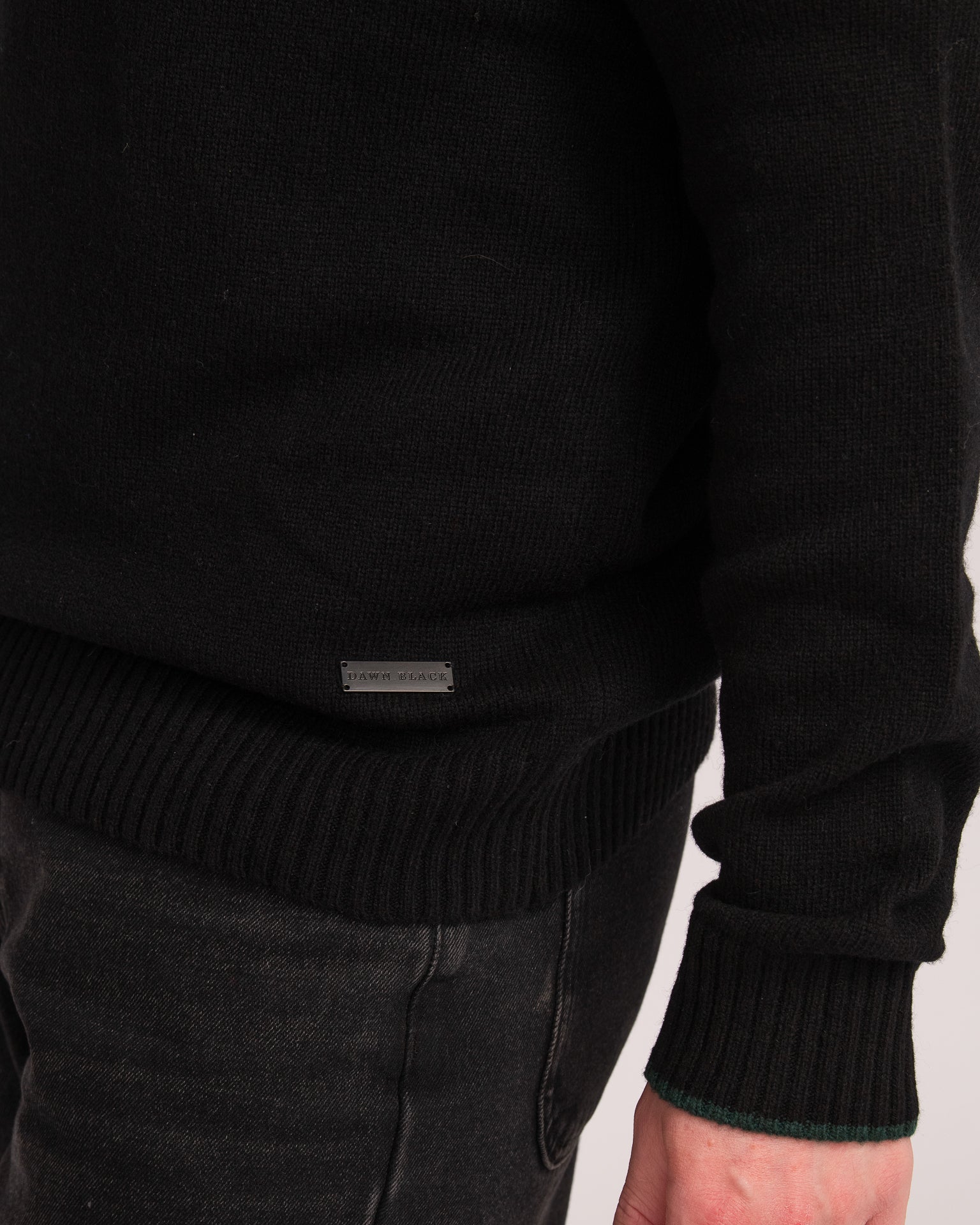 Australian Wool Men's Raglan Knit - Black