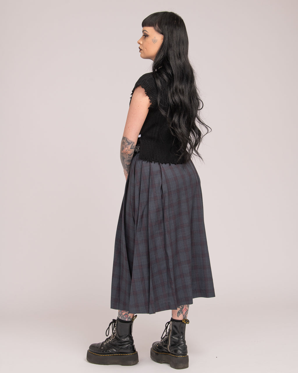 Cropped Cable Vest - Black