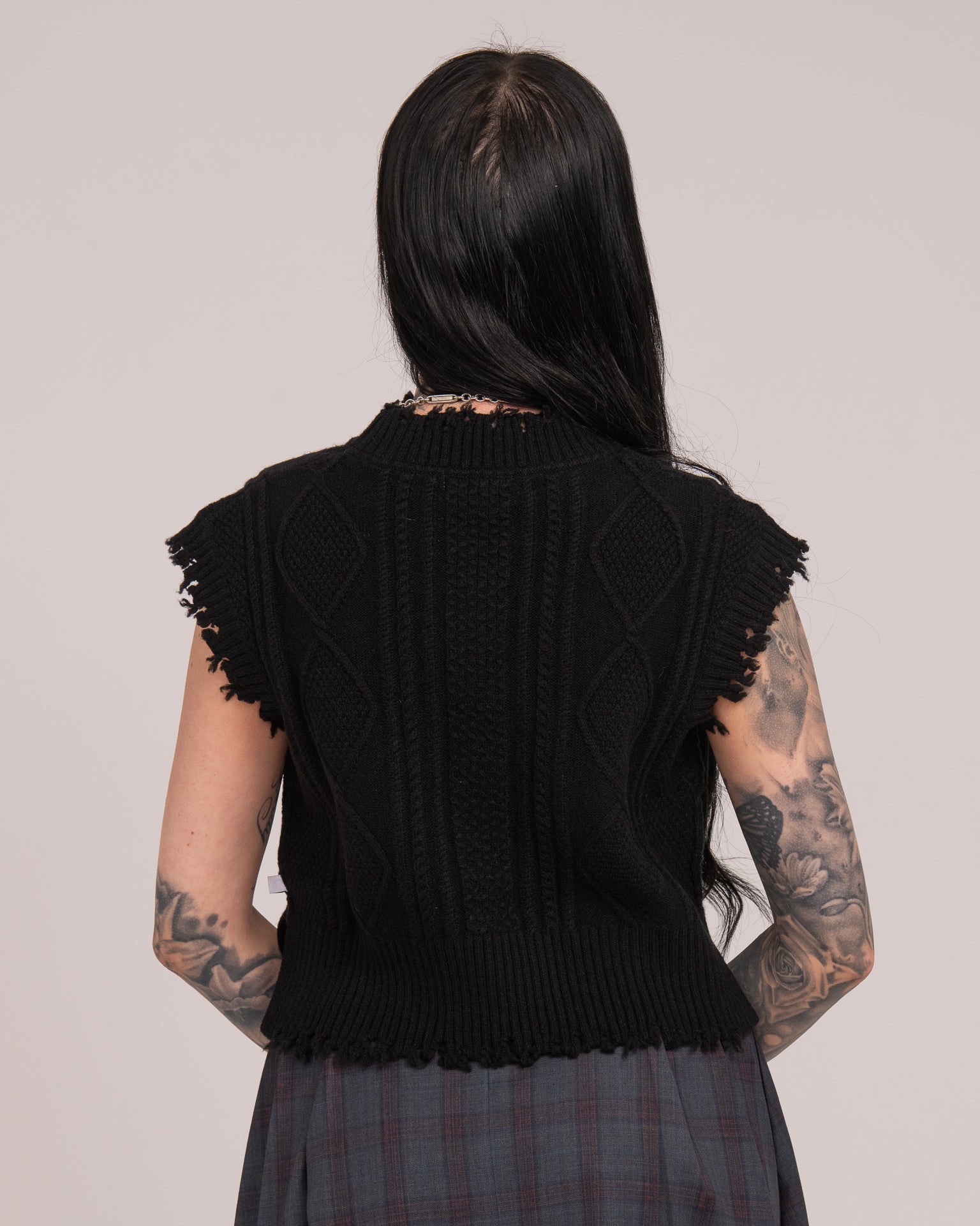 Cropped Cable Vest - Black