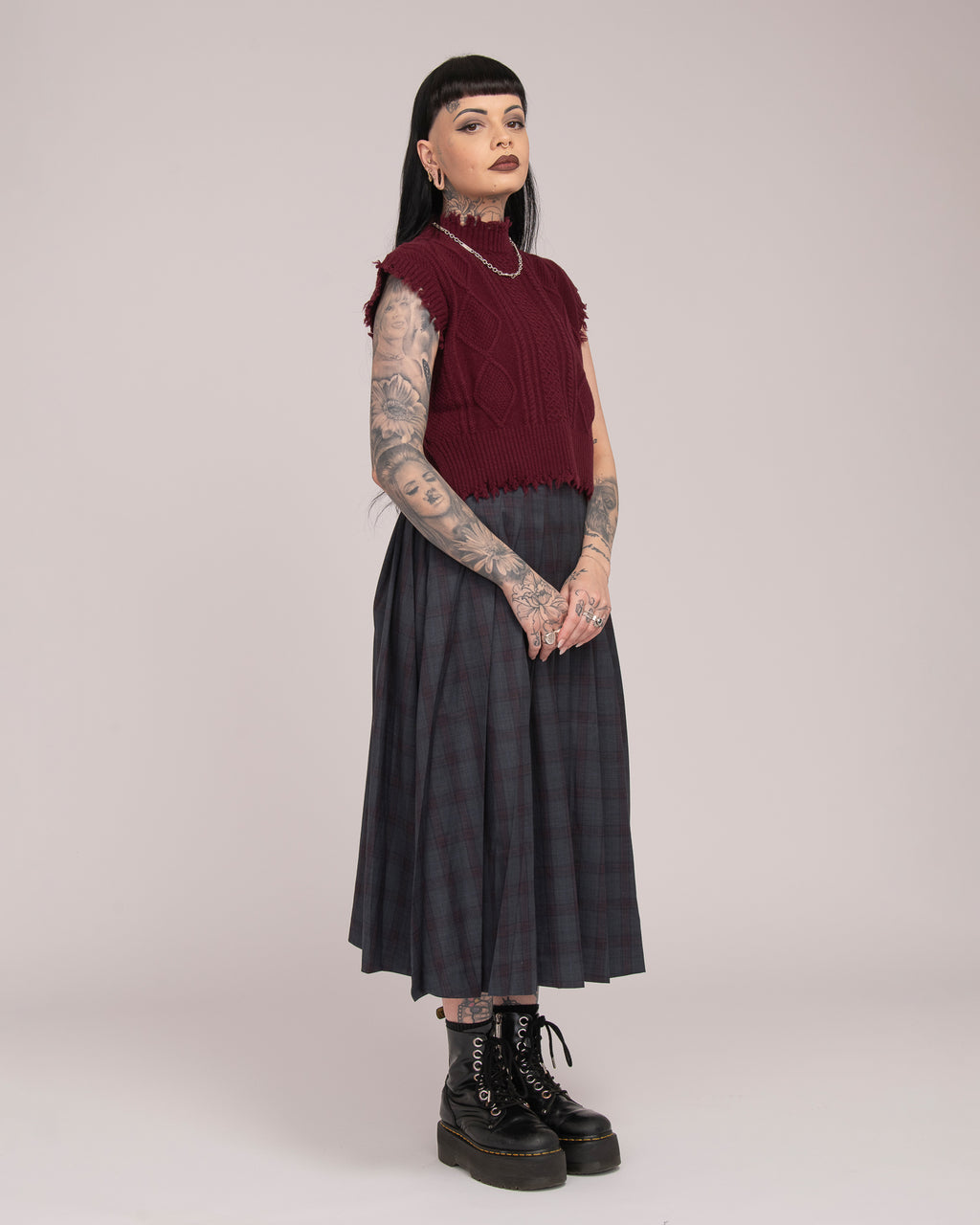 Cropped Cable Vest - Merlot