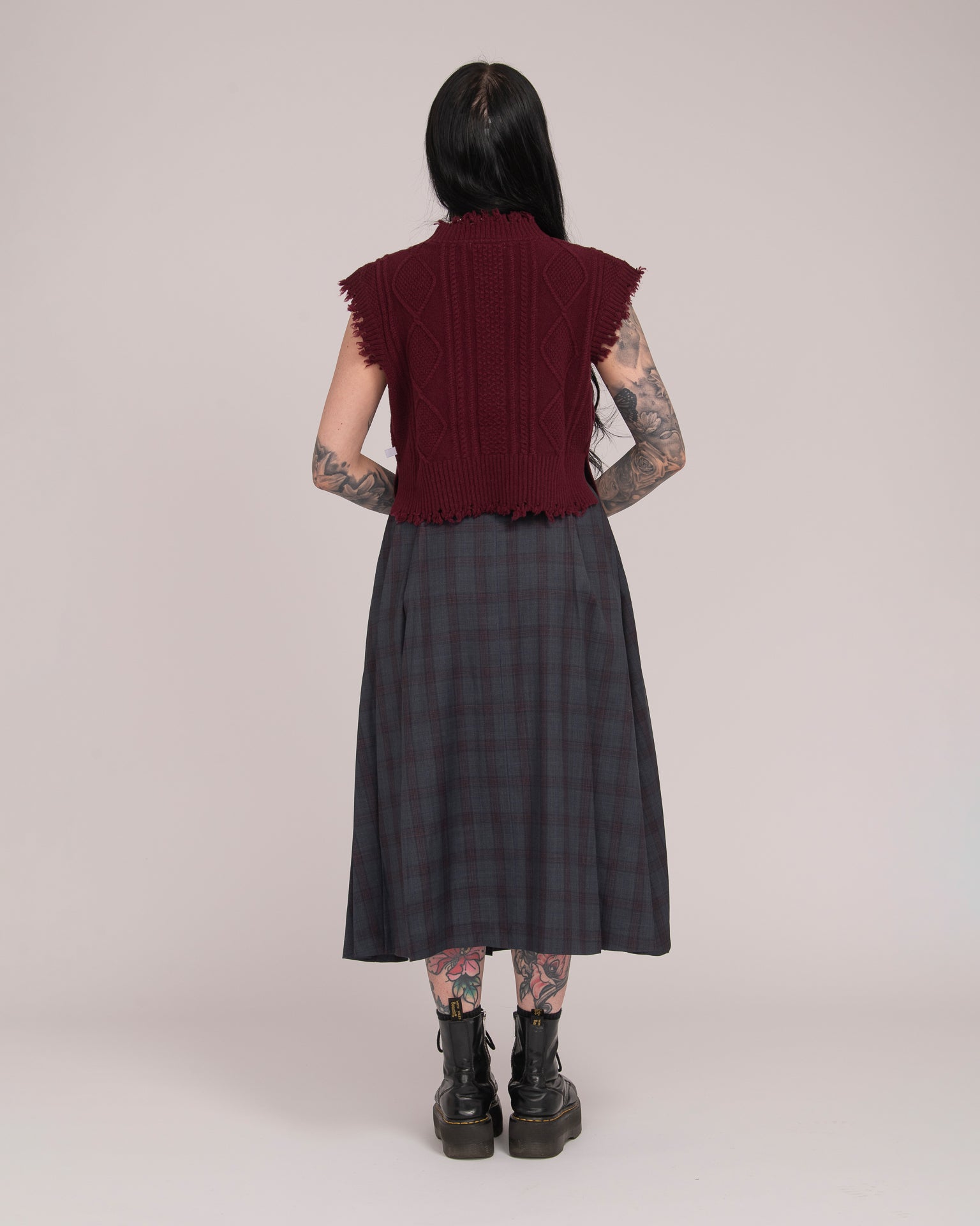 Cropped Cable Vest - Merlot