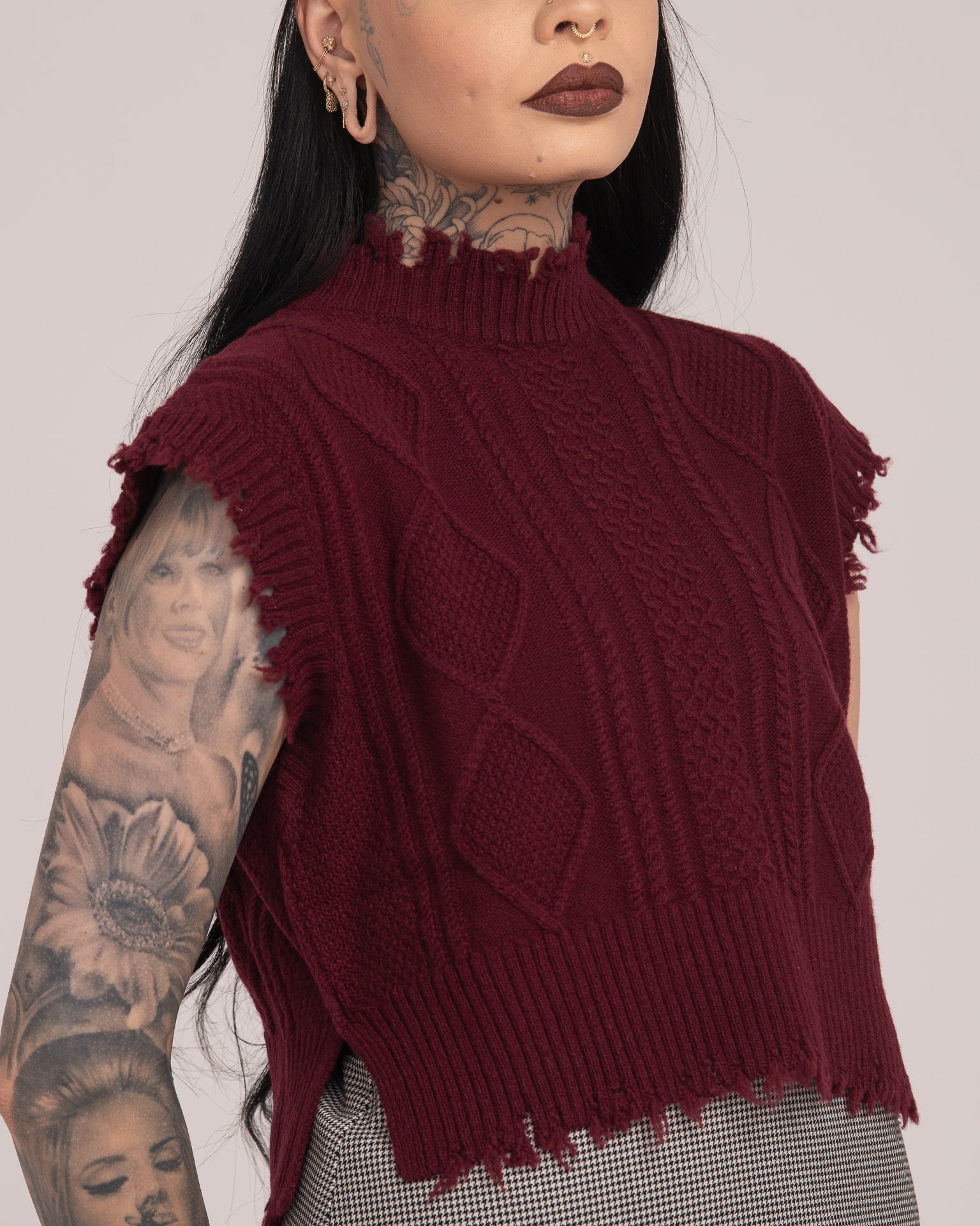 Cropped Cable Vest - Merlot
