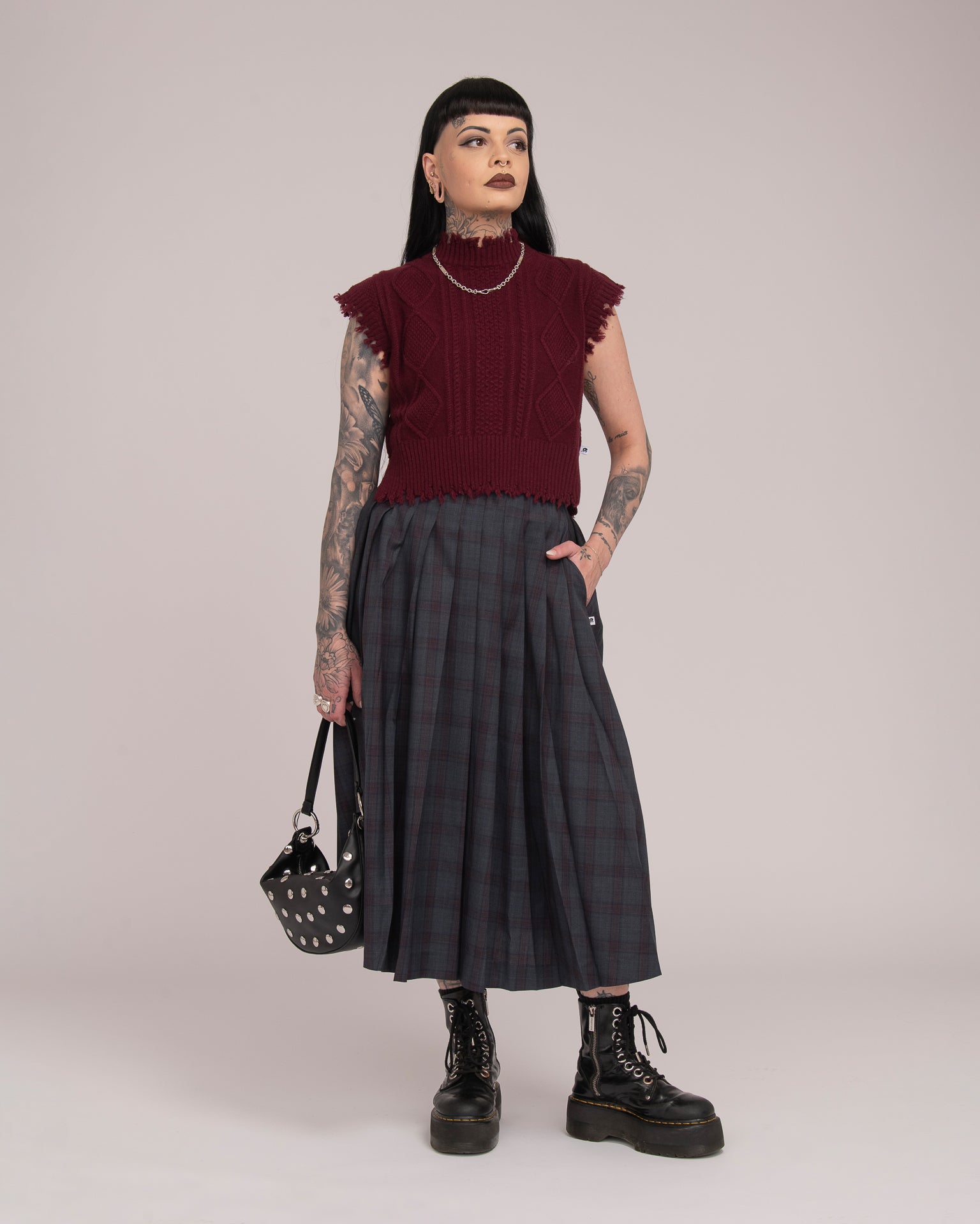 Cropped Cable Vest - Merlot
