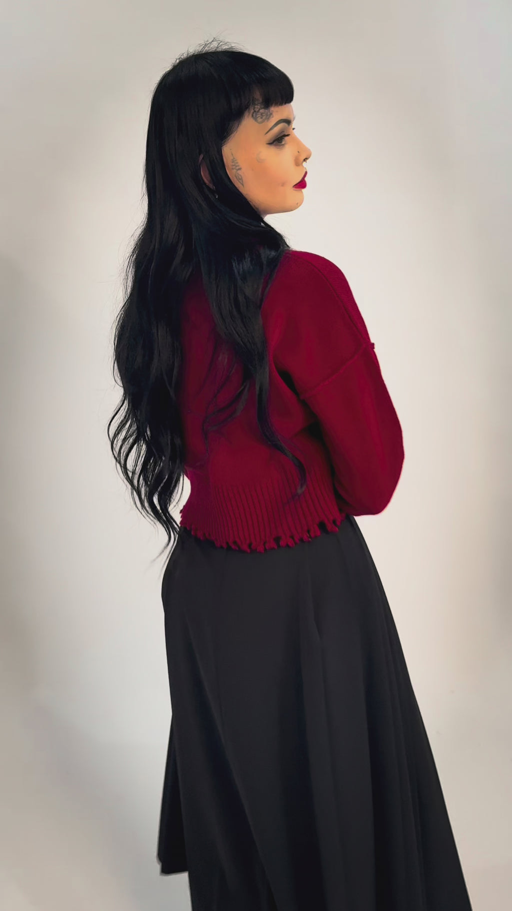 The Fractured Cropped Knit - Merlot