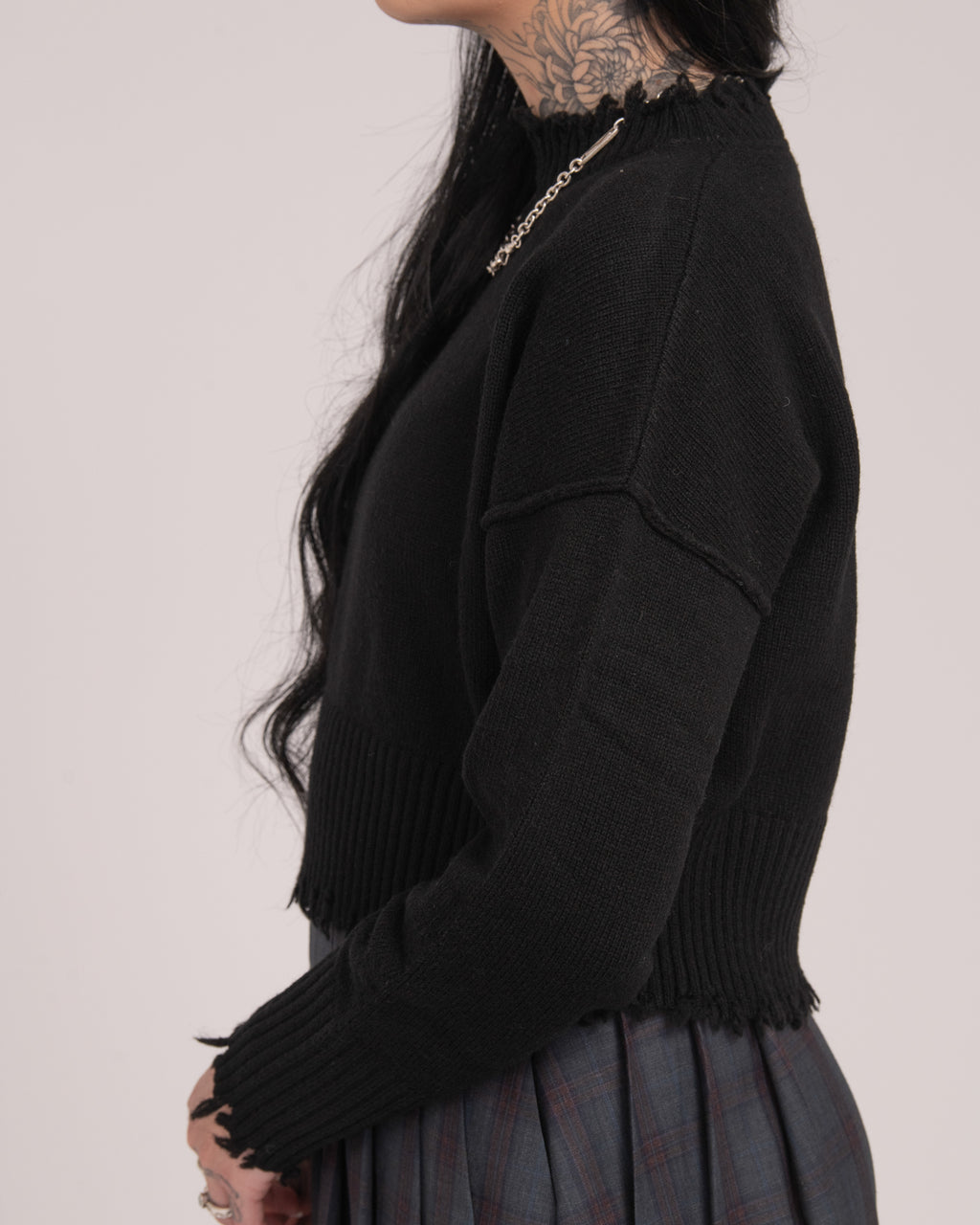 The Fractured Cropped Knit - Black