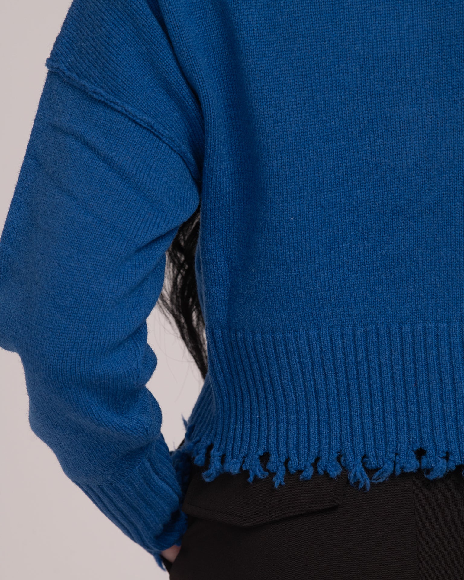 The Fractured Cropped Knit - Blue