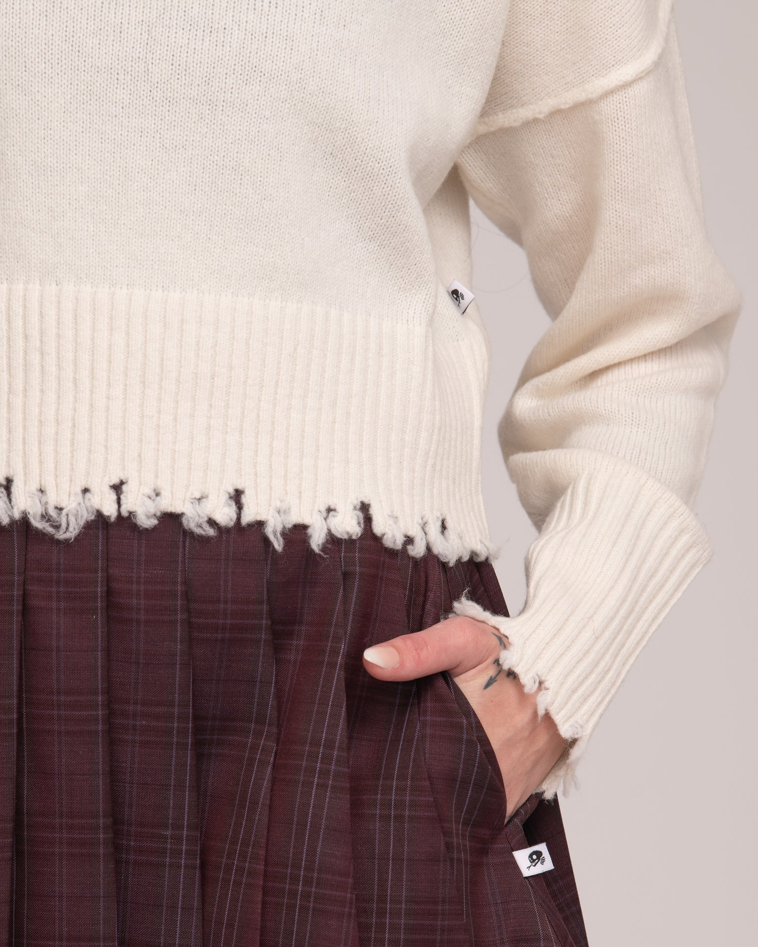 The Fractured Cropped Knit - Ecru